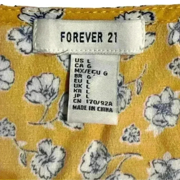 Forever 21 yellow white smocked floral print cropped v neck short sleeve top L - Picture 3 of 8